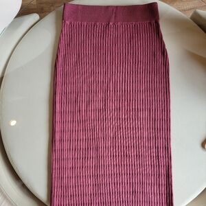 Mauve Pink Knitted Pencil Skirt